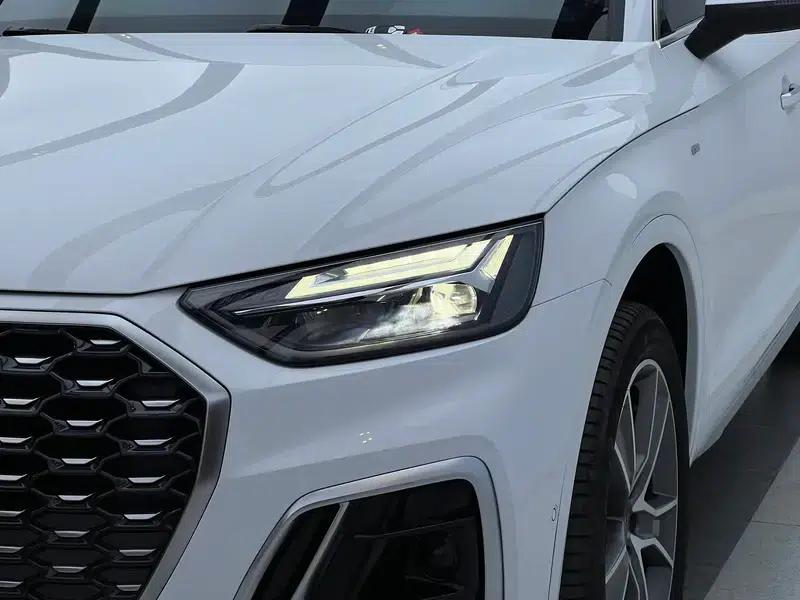 Audi Q5L Sportback 2022 Facelift 40 TFSI Luxury — миниатюра 5
