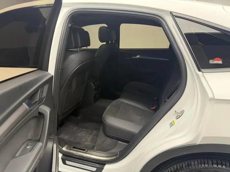 Audi Q5L Sportback 2022 40 TFSI Luxury — миниатюра 18