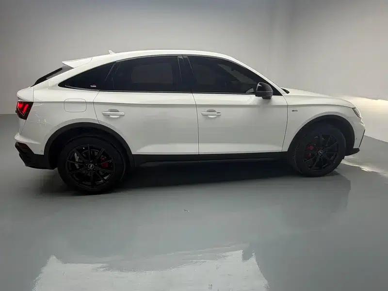 Audi Q5L Sportback 2022 40 TFSI Luxury — миниатюра 8