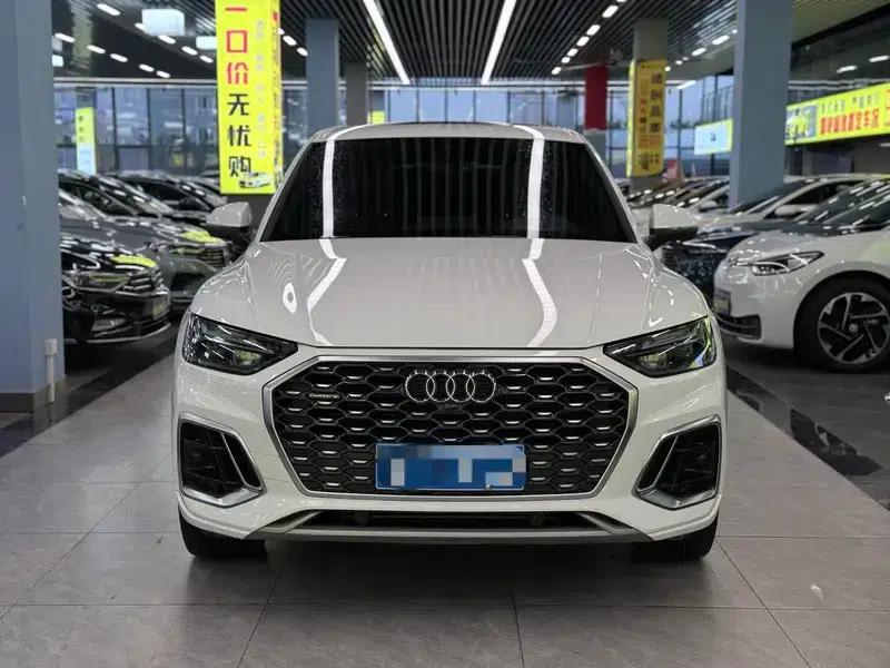 Audi Q5L Sportback 2022 Facelift 40 TFSI Luxury — миниатюра 2