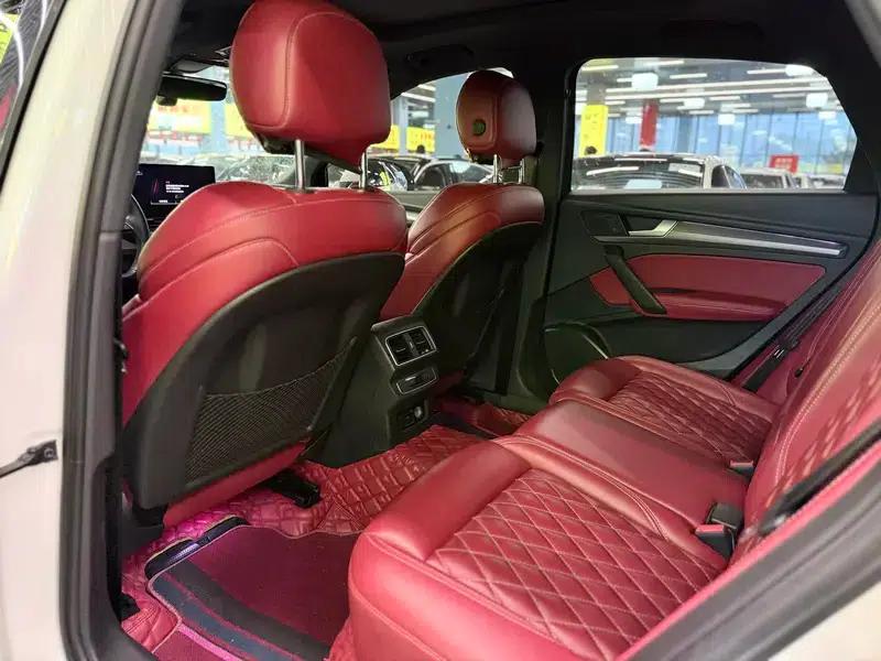 Audi Q5L Sportback 2022 Facelift 40 TFSI Luxury — миниатюра 9