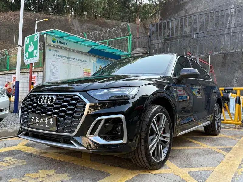 Audi Q5L Sportback 2021 45 TFSI Luxury — миниатюра 1