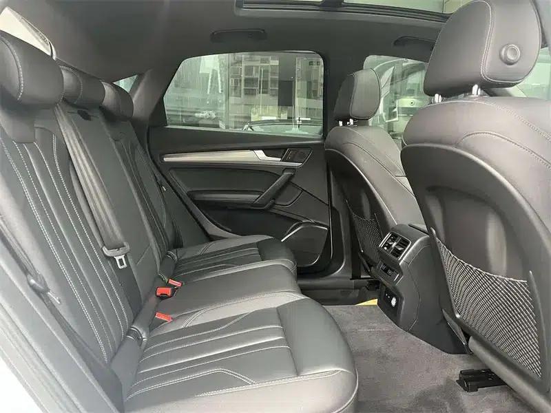 Audi Q5L Sportback 2021 40 TFSI Fashion Edition — миниатюра 13