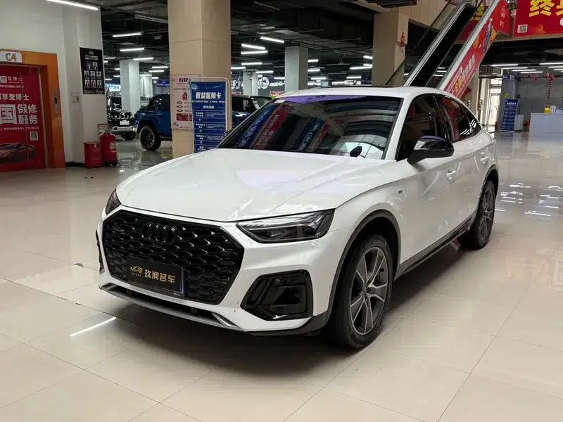 Audi Q5L Sportback 2024 40 TFSI Luxury — миниатюра 1