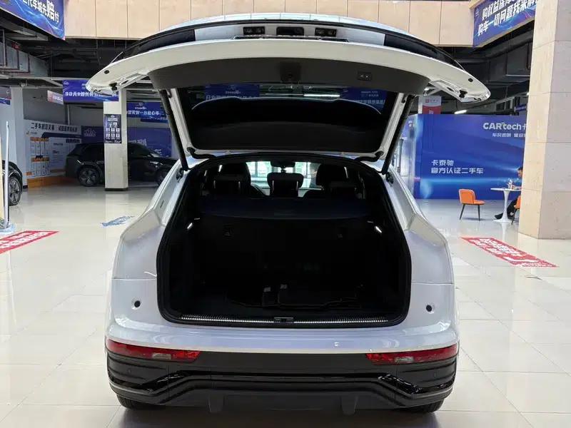 Audi Q5L Sportback 2024 40 TFSI Luxury — миниатюра 14