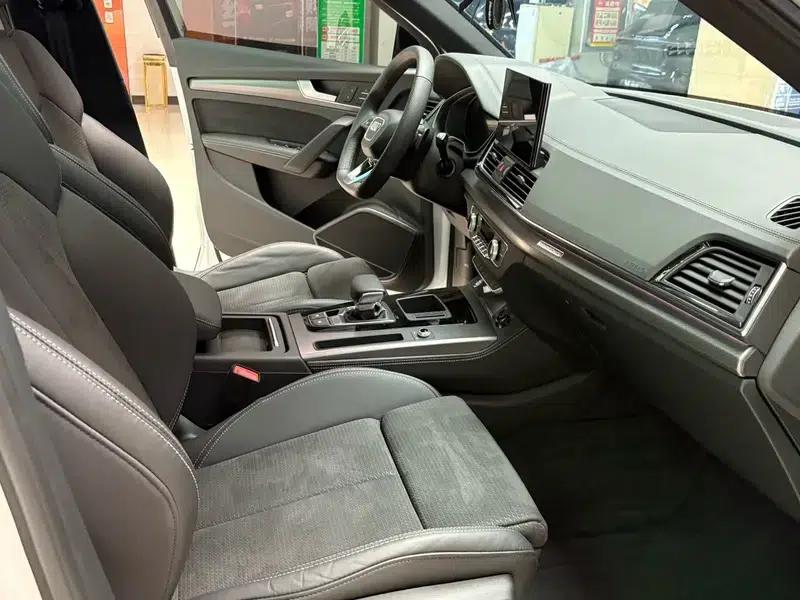 Audi Q5L Sportback 2024 40 TFSI Luxury — миниатюра 15