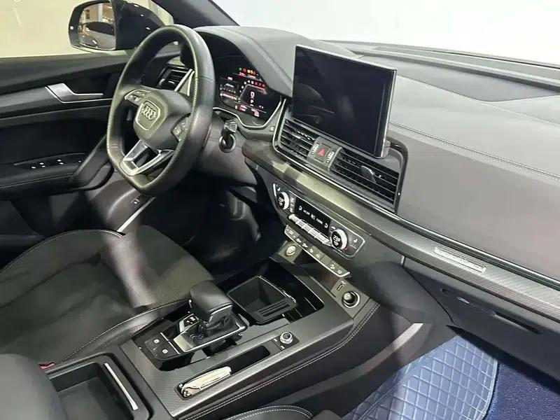 Audi Q5L Sportback 2023 40 TFSI Luxury — миниатюра 7