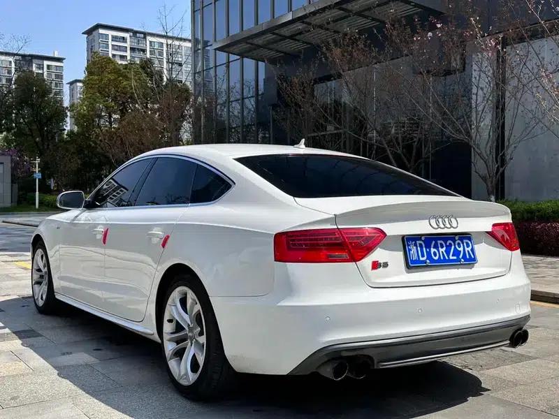 2012 Audi S5 3.0T Sportback — миниатюра 4