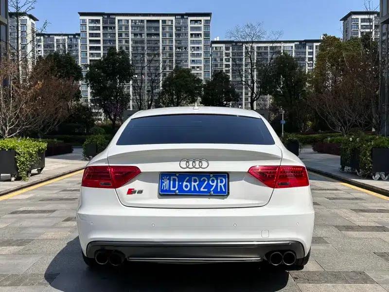 2012 Audi S5 3.0T Sportback — миниатюра 5