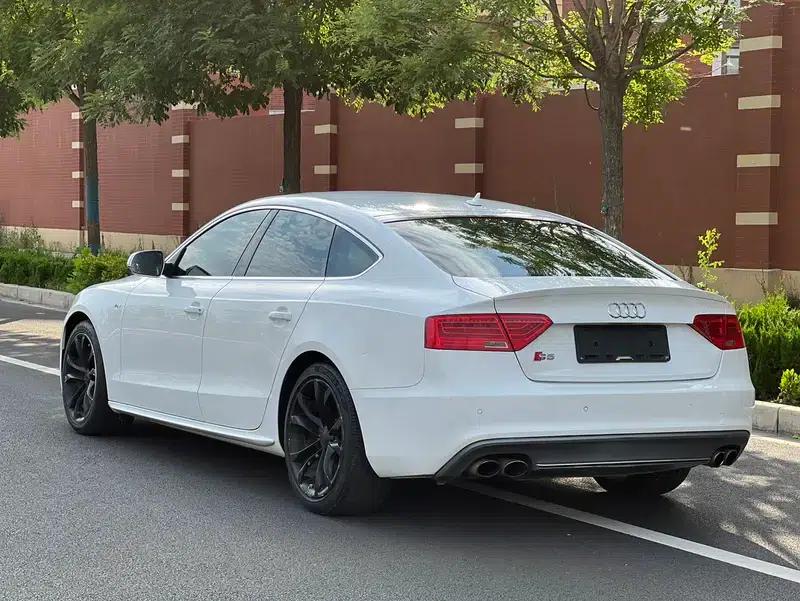 2012 Audi S5 3.0T Sportback — миниатюра 5