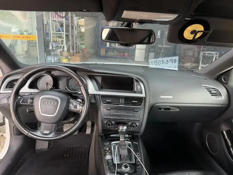 2010 Audi S5 3.0T Sportback — миниатюра 6