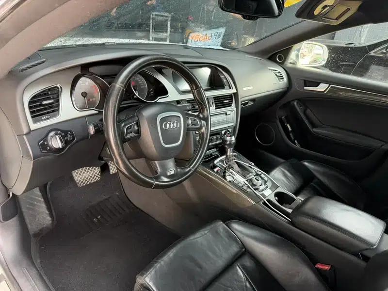 2010 Audi S5 3.0T Sportback — миниатюра 7