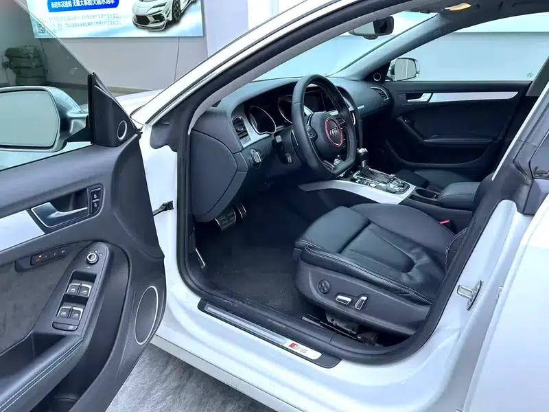 2016 Audi S5 3.0T Sportback — миниатюра 15
