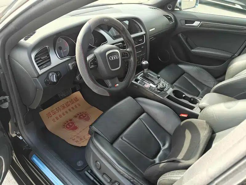 2010 Audi S5 3.0T Sportback — миниатюра 10