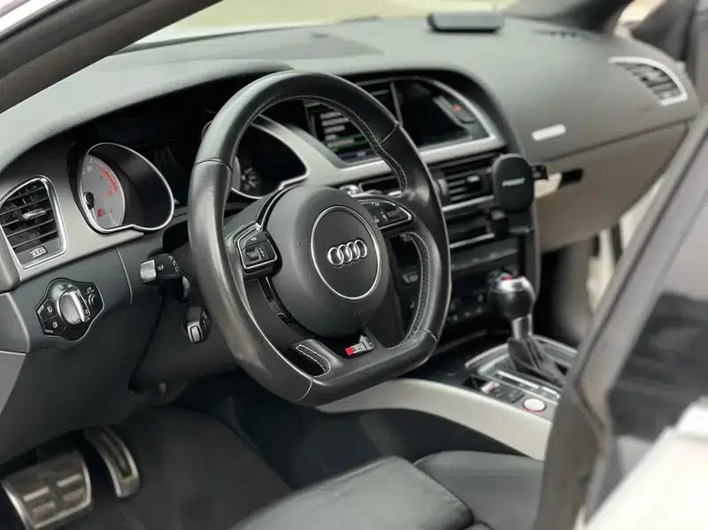2012 Audi S5 3.0T Sportback — миниатюра 13