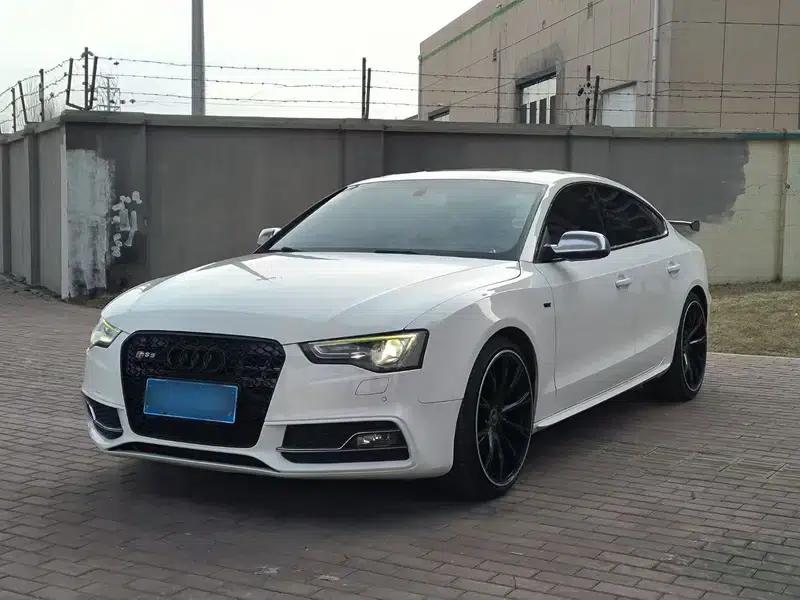 2012 Audi S5 3.0T Sportback — миниатюра 1