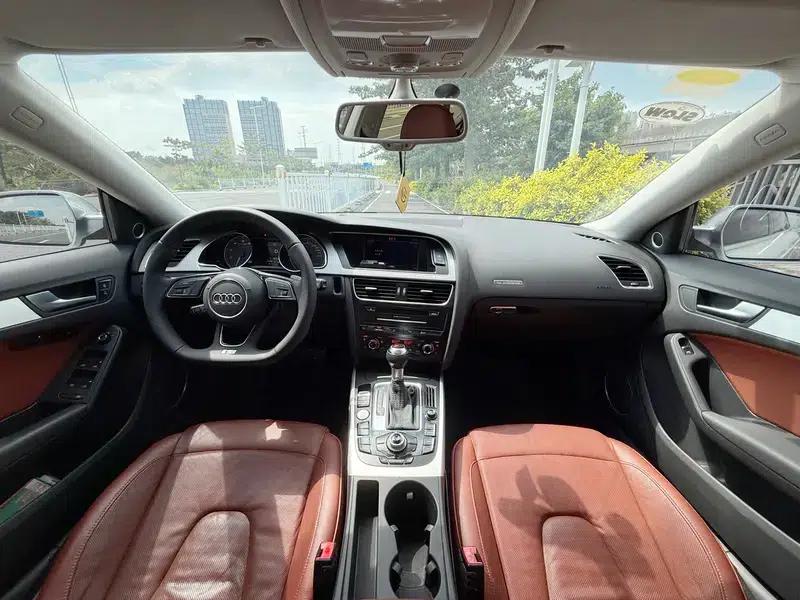 2010 Audi S5 3.0T Sportback — миниатюра 6