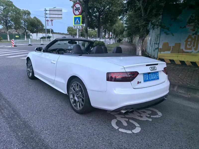 2010 Audi S5 3.0T Cabriolet — миниатюра 4