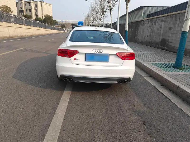 2012 Audi S5 3.0T Sportback — миниатюра 5