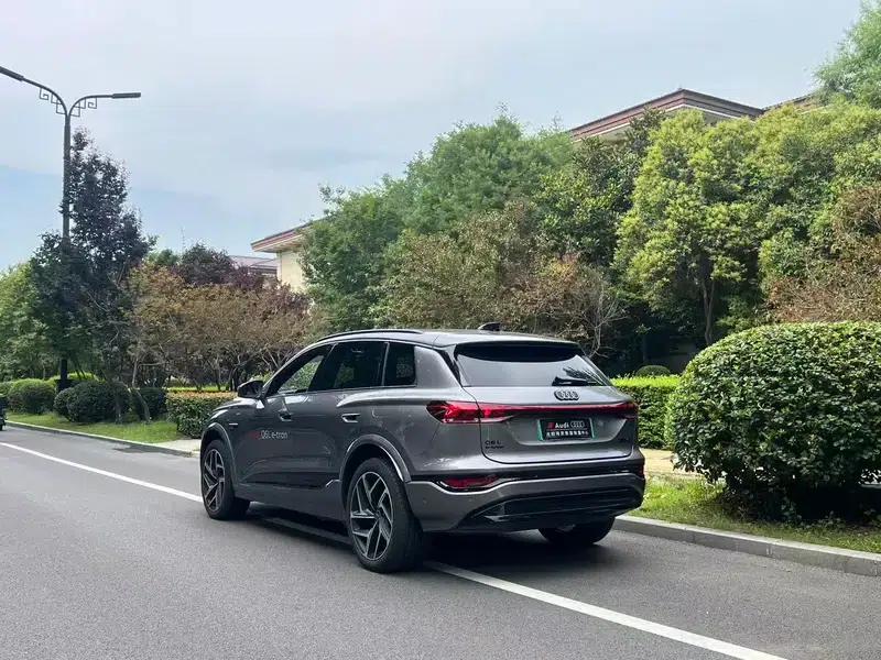 Audi Q6L e-tron 2026 First Edition — миниатюра 4
