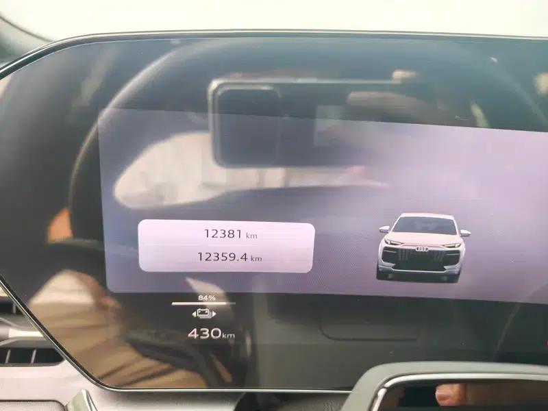 Audi Q6L e-tron 2026 First Edition — миниатюра 10
