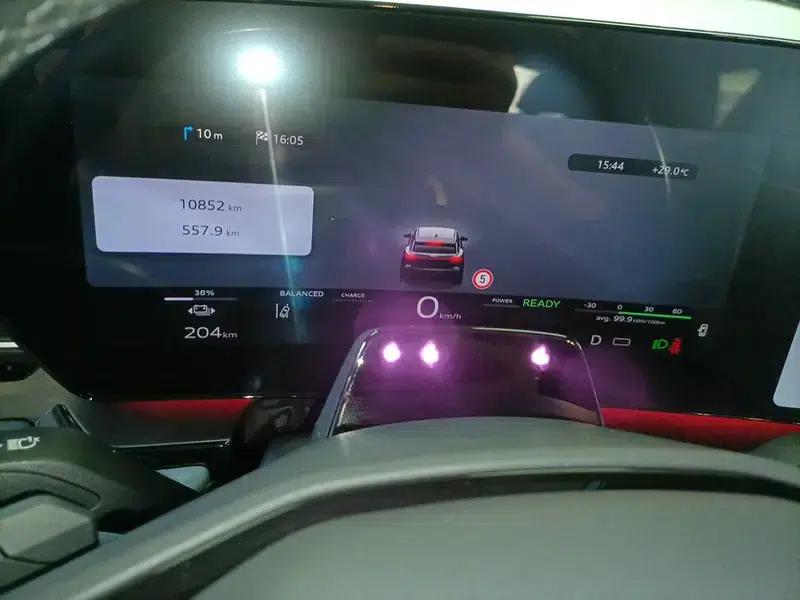 Audi Q6L e-tron 2026 First Edition — миниатюра 12