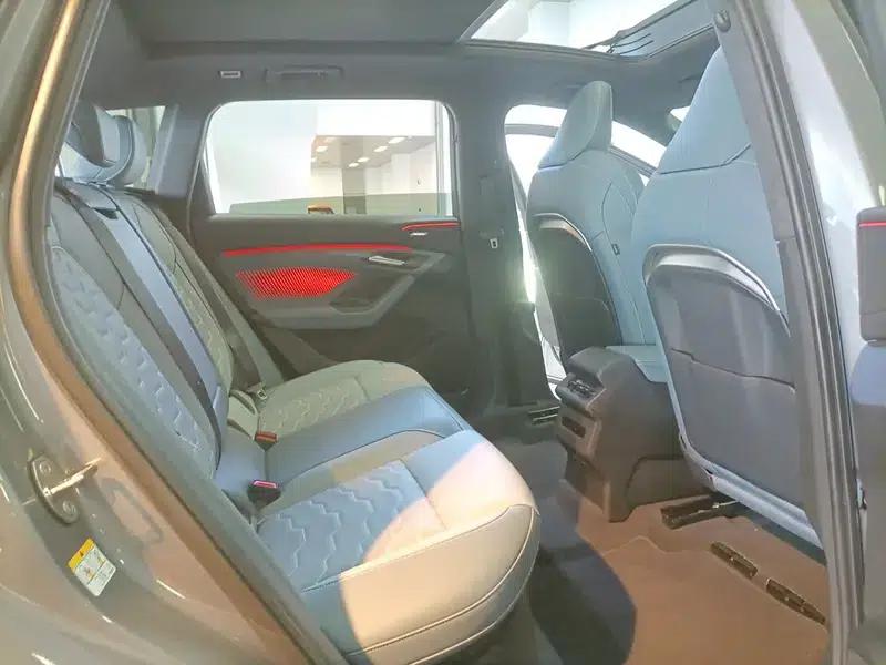 Audi Q6L e-tron 2026 First Edition — миниатюра 14