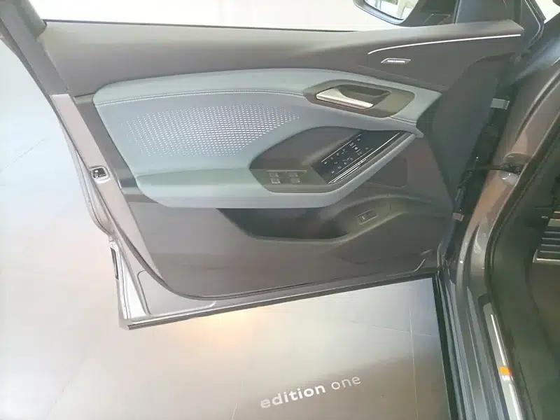 Audi Q6L e-tron 2026 First Edition — миниатюра 15