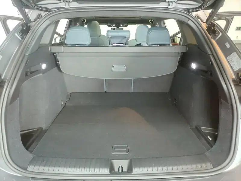 Audi Q6L e-tron 2026 First Edition — миниатюра 16