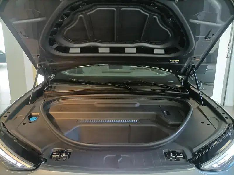 Audi Q6L e-tron 2026 First Edition — миниатюра 7