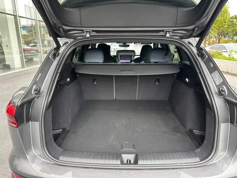 Audi Q6L e-tron 2026 First Edition — миниатюра 10
