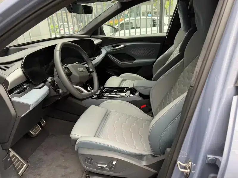 Audi Q6L e-tron 2026 First Edition — миниатюра 12