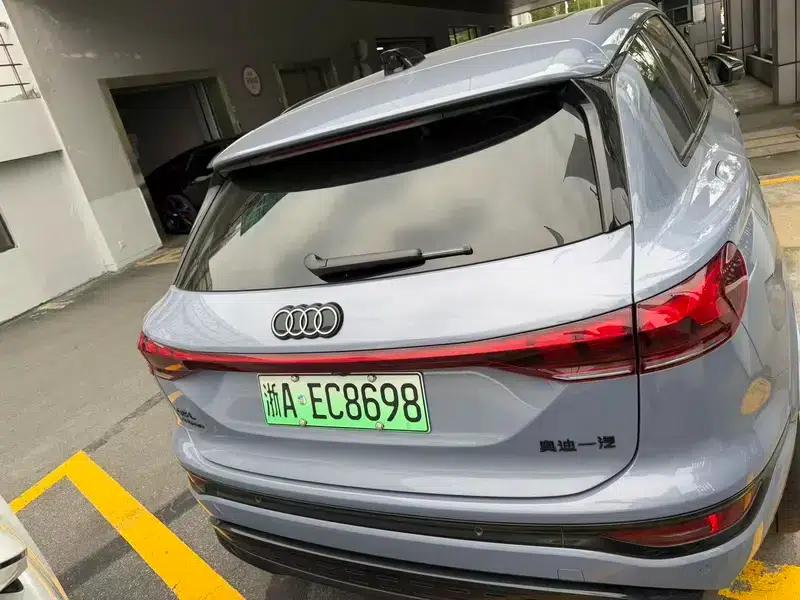 Audi Q6L e-tron 2026 First Edition — миниатюра 8