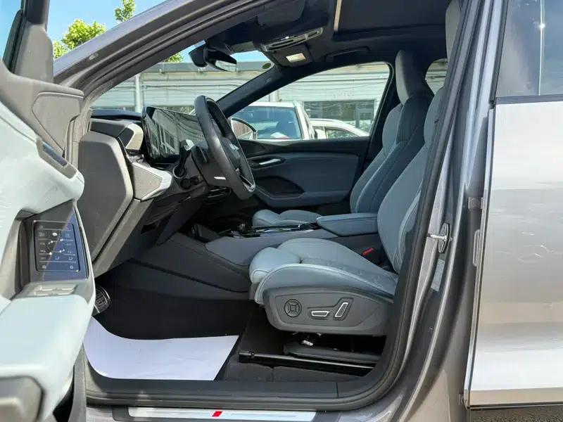 Audi Q6L e-tron 2026 First Edition — миниатюра 13
