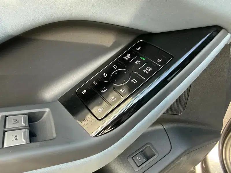 Audi Q6L e-tron 2026 First Edition — миниатюра 16
