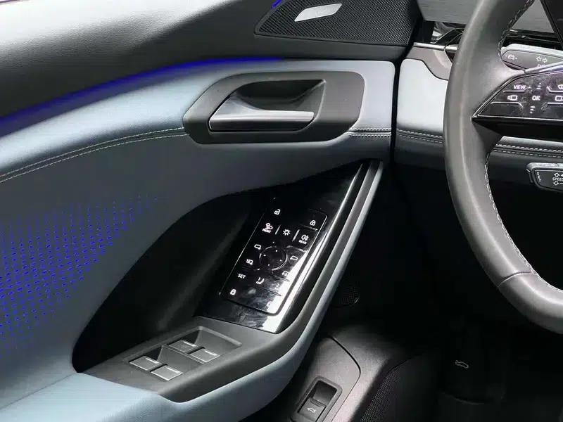 Audi Q6L e-tron 2026 First Edition — миниатюра 33