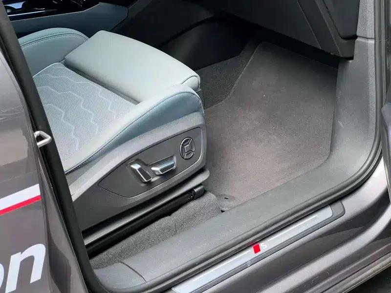 Audi Q6L e-tron 2026 First Edition — миниатюра 36