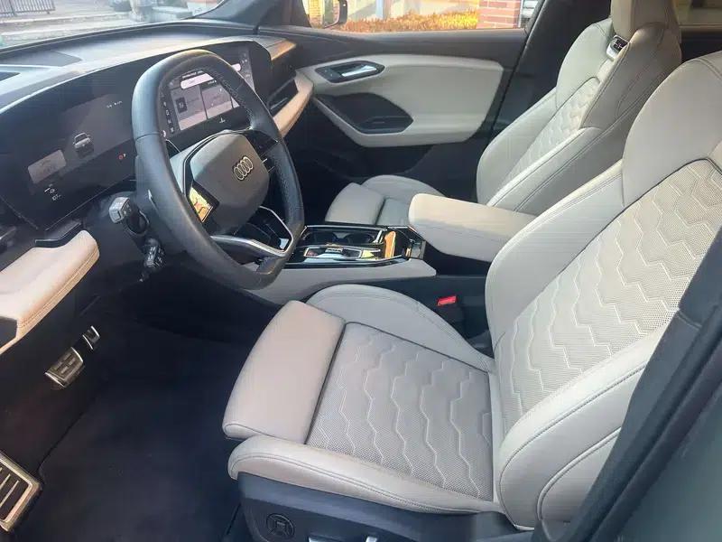 Audi Q6L e-tron 2026 First Edition — миниатюра 12
