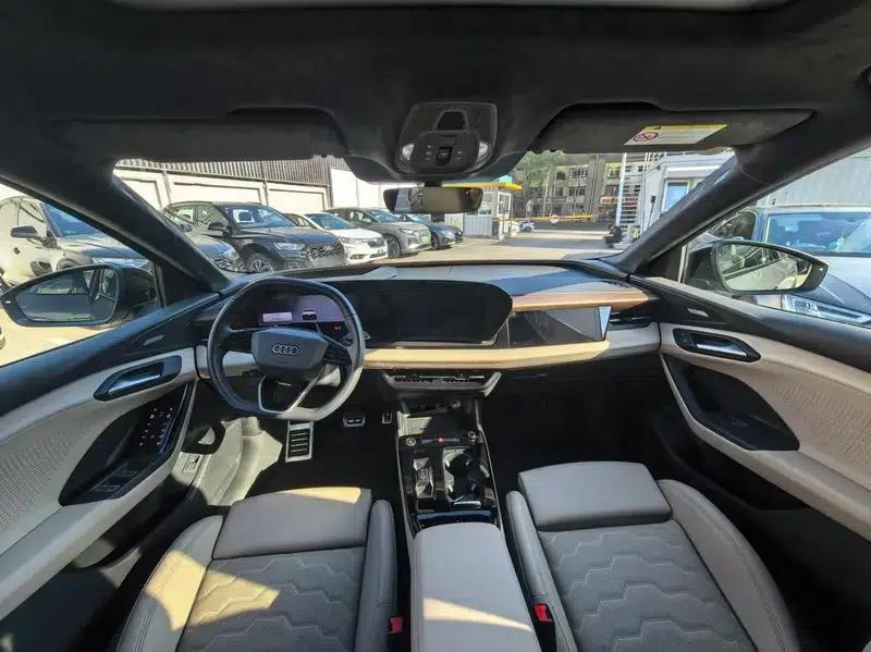 Audi Q6L e-tron 2026 First Edition — миниатюра 11