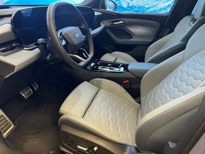 Audi Q6L e-tron 2026 First Edition — миниатюра 15