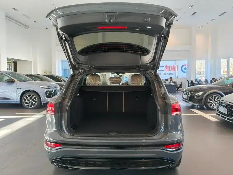 Audi Q6L e-tron 2026 First Edition — миниатюра 18