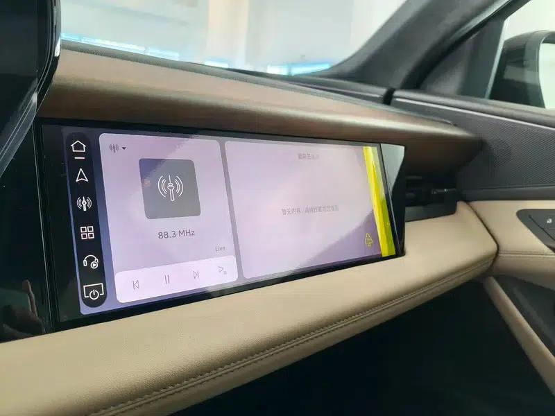 Audi Q6L e-tron 2026 First Edition — миниатюра 10