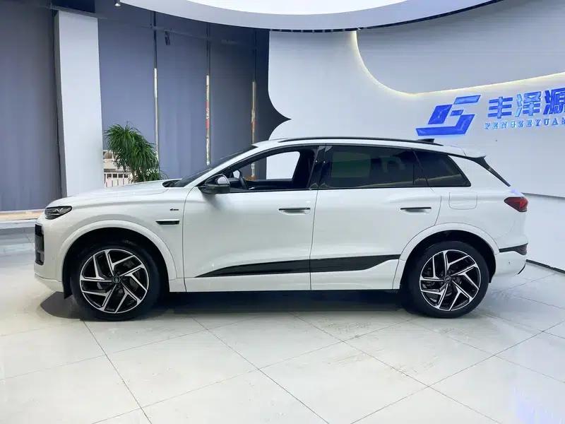 Audi Q6L e-tron 2026 First Edition — миниатюра 3