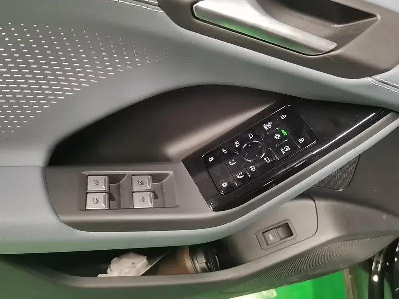 Audi Q6L e-tron 2026 First Edition — миниатюра 15