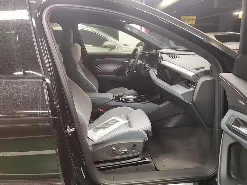 Audi Q6L e-tron 2026 First Edition — миниатюра 8
