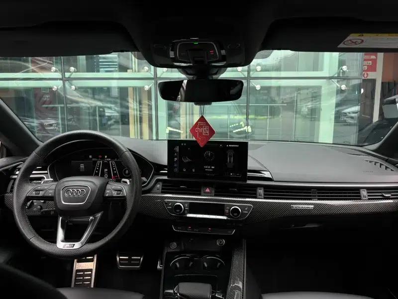 Audi RS 5 2022 2.9T Sportback Dark Gold Edition — миниатюра 12