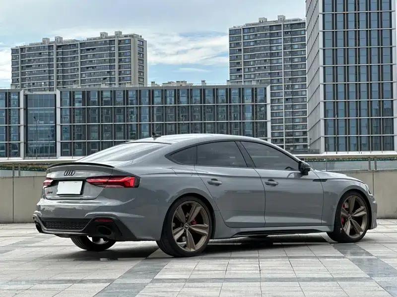 Audi RS 5 2022 2.9T Sportback Dark Gold Edition — миниатюра 7