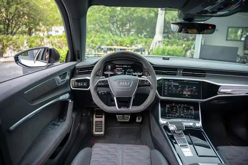 2025 Audi RS 6 Avant GT — миниатюра 9