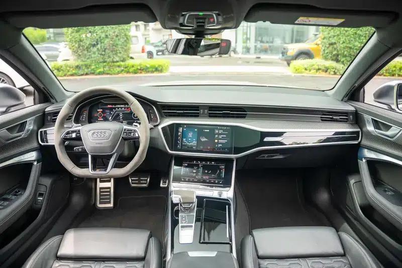 2022 Audi RS 6 RS 6 4.0T Avant — миниатюра 11