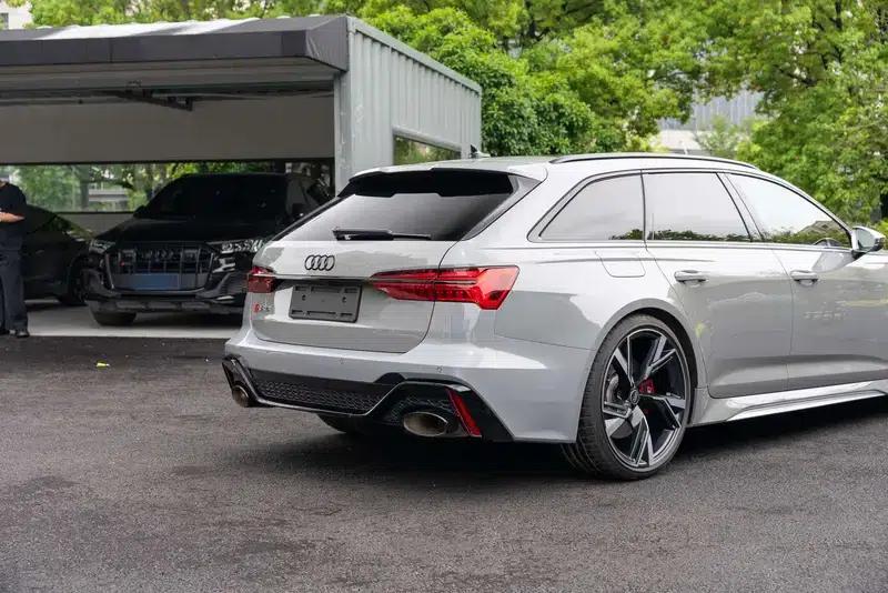 2022 Audi RS 6 RS 6 4.0T Avant — миниатюра 7